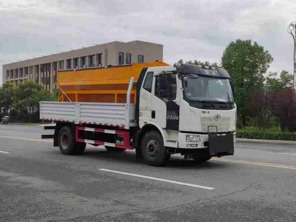 解放CL5181TCX6YC型除雪車 解放CL5181TCX6YC型除雪車